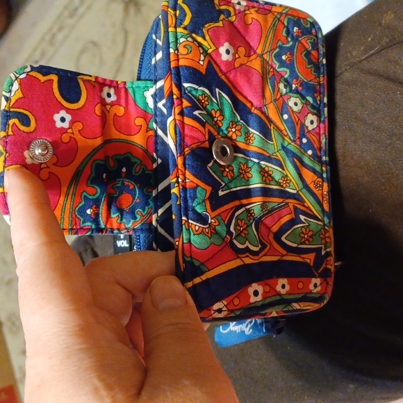 Vera Bradley new without tags I have so many different ones - Picture 2 of 3